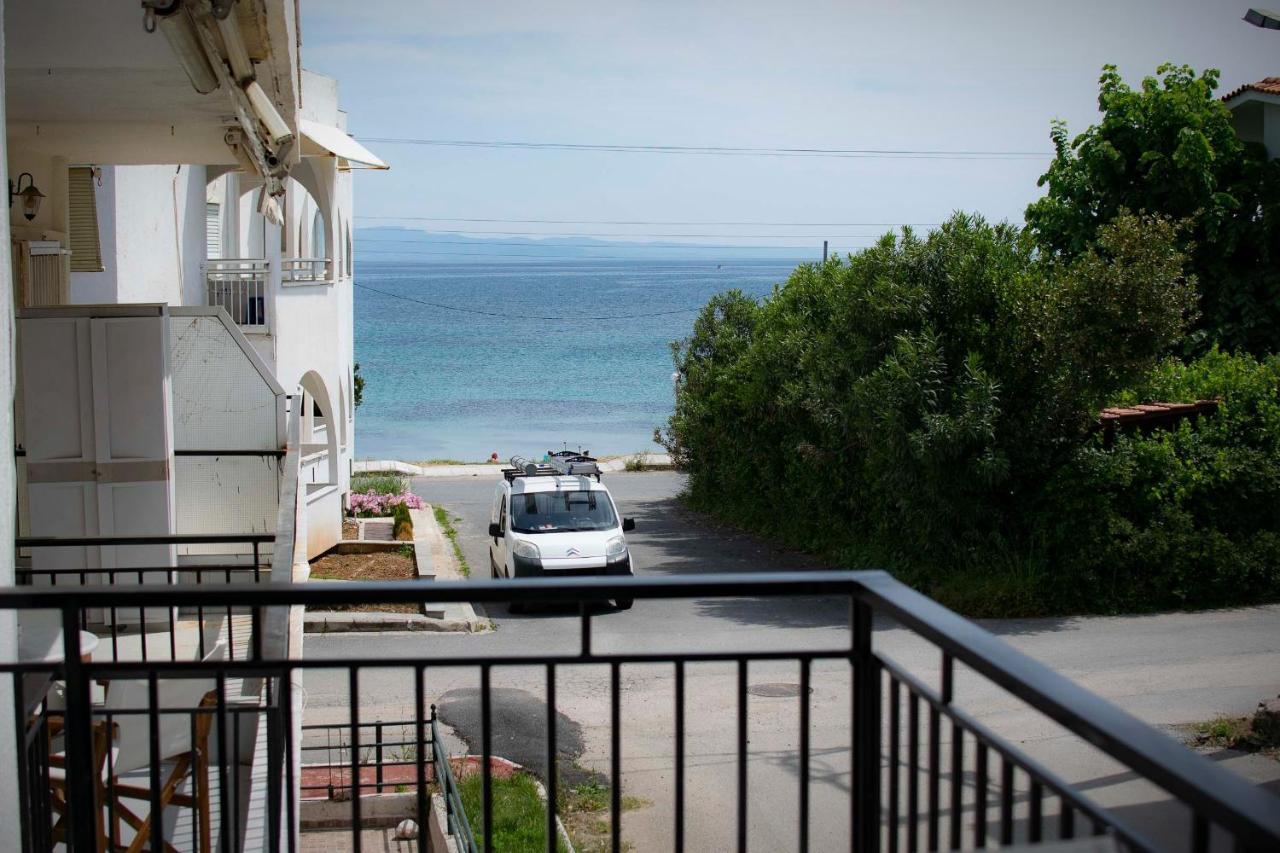 Filrose Sea View Apartment By Rentalspro Nea Poteidaia Exterior foto